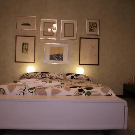 Le Strade Del Po Bed and Breakfast